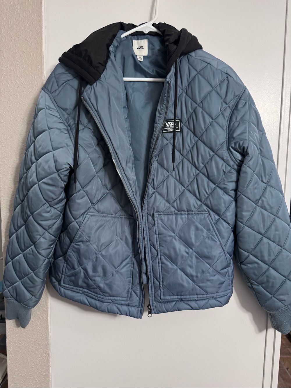 Vans puffer jacket with hood Size